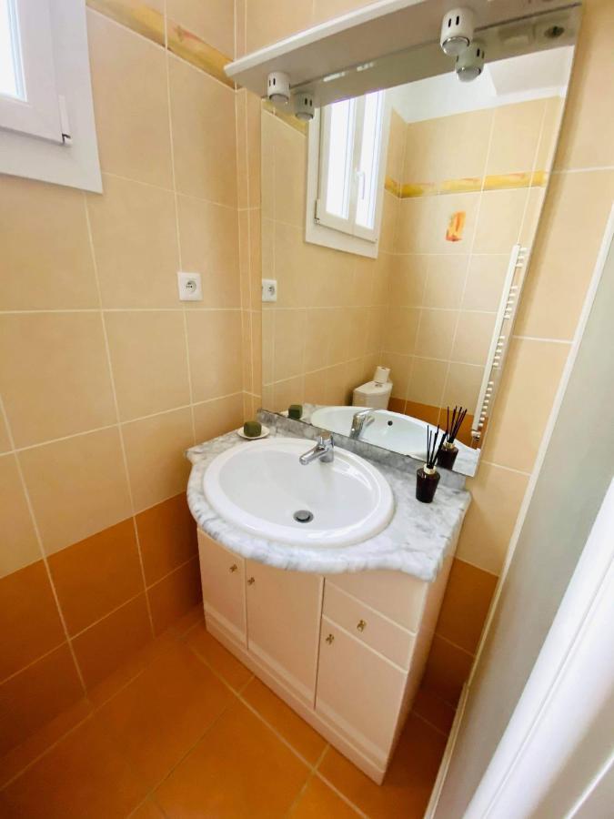 Appartement Centre Du Village Cassis Bagian luar foto