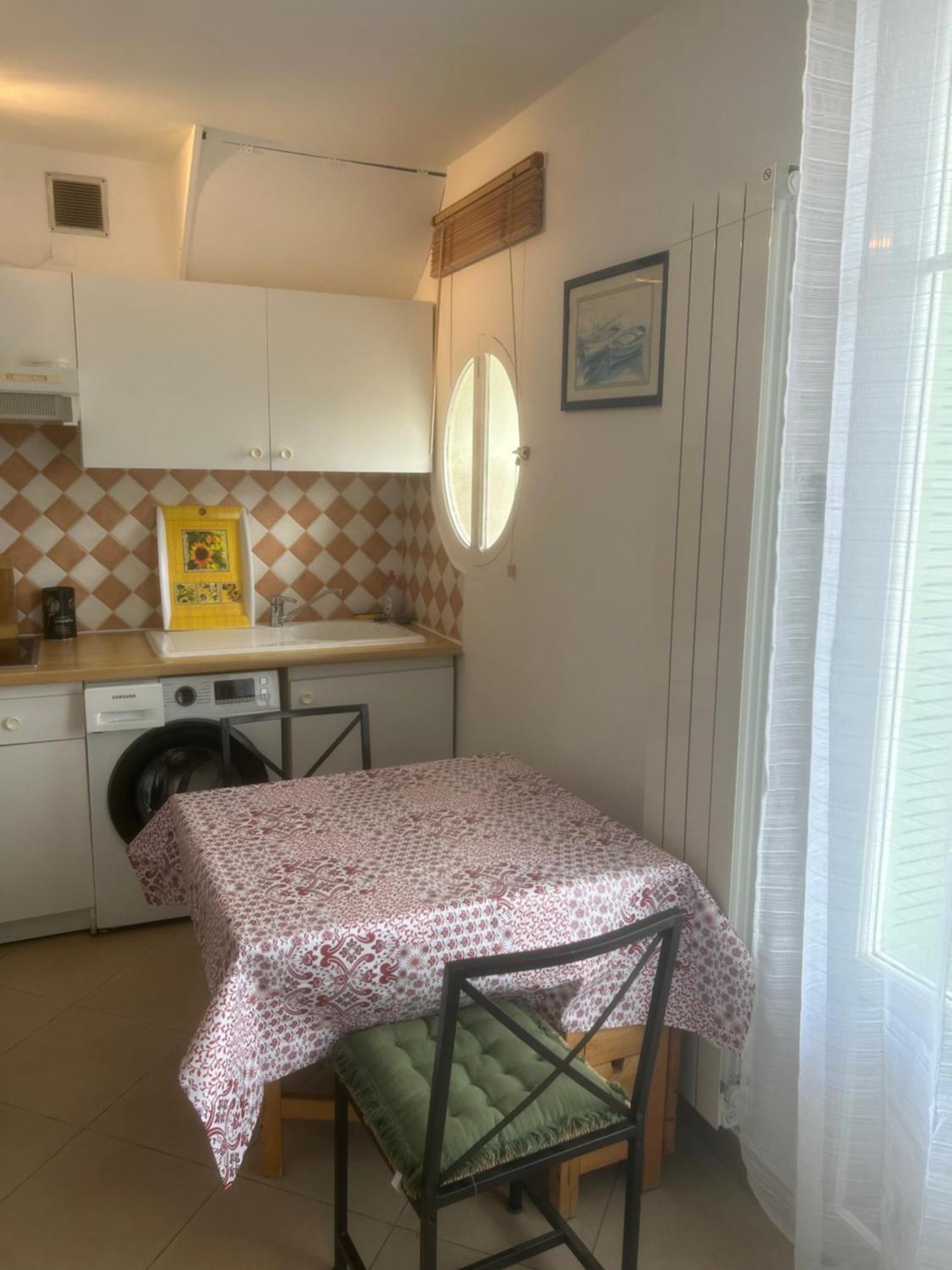Appartement Centre Du Village Cassis Bagian luar foto